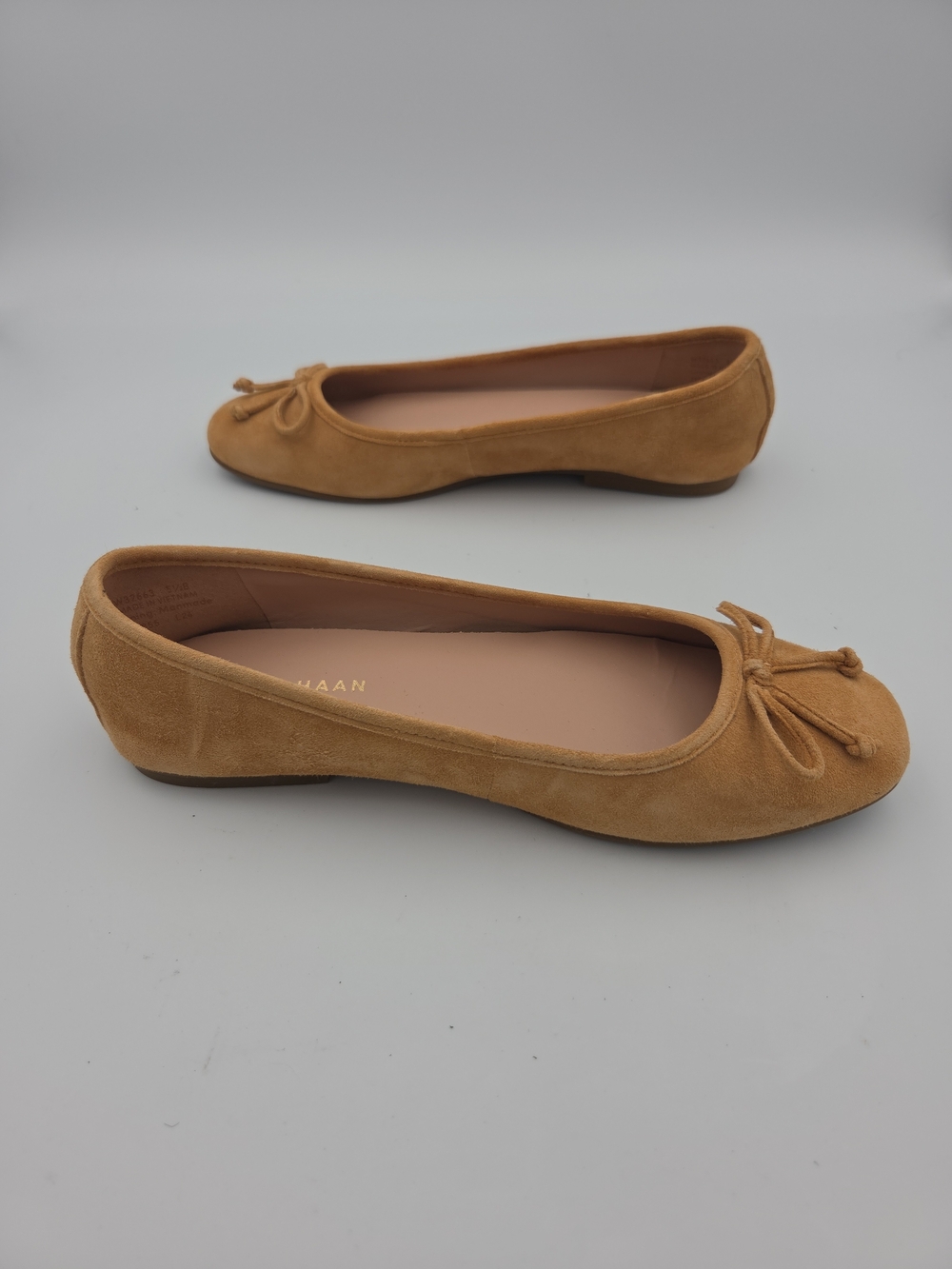 Cole Haan Camel Suede Bow Ballet Flats Size 5.5 - Picture 5 of 6